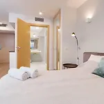 Aparthotel Riverside Cracow 4*