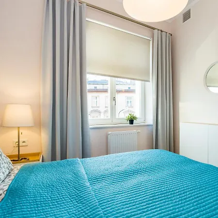 Riverside Cracow 아파트호텔 4*