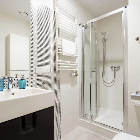 Riverside Cracow Apartahotel 4*