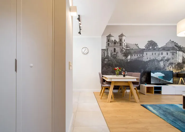 アパートホテル Riverside Cracow 4*