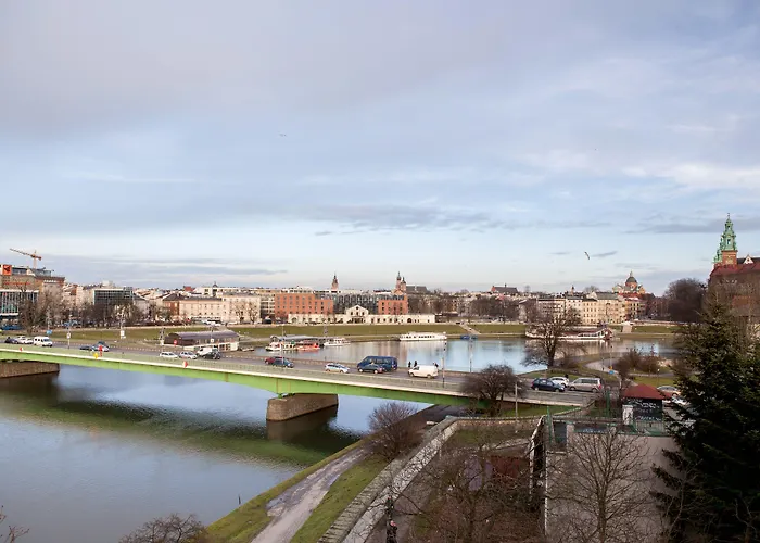 アパートホテル Riverside Cracow